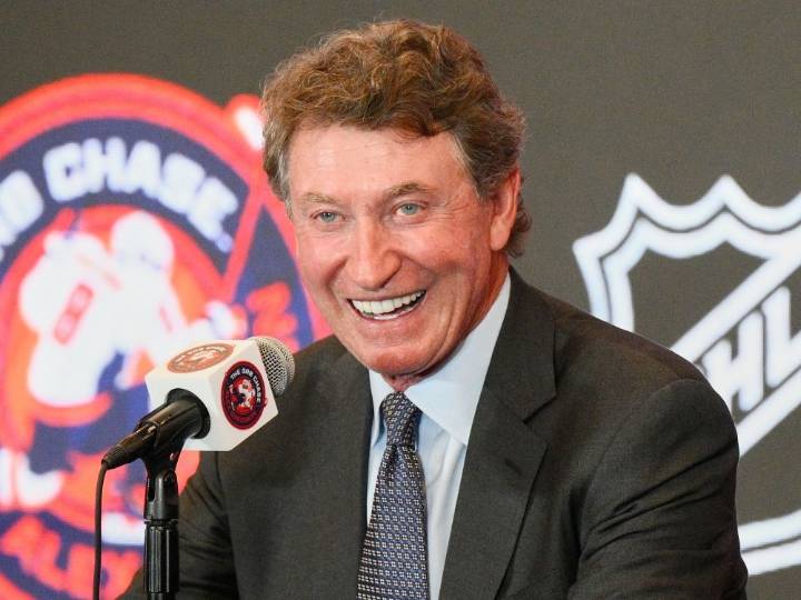 Wayne Gretzky opens up about anti-Canadian criticism