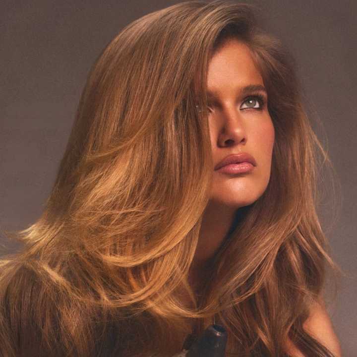 The 9 Best Hair Oils on Amazon, According to Reviewers With Shiny Hair