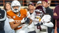 Aggies hold 10-3 lead in defensive-minded first half against Texas