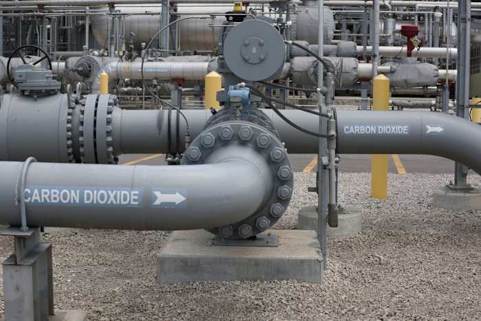 Texas oil and gas regulators win new power to approve projects that shoot carbon underground