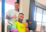 Santos, el barbero de Turizo en Gran Canaria:«Nos quiere una pasada»