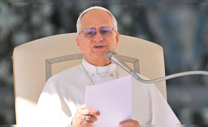 Papa León XIV critica a Donald Trump por trato extremadamente irrespetuoso a inmigrantes: "Hay que tratar a las personas con humanidad"