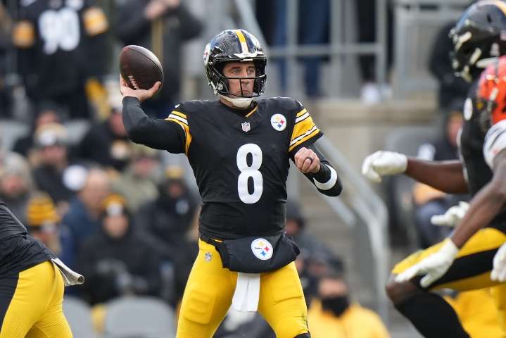 Aaron Rodgers injury: Extent of Steelers QB’s fractured wrist revealed