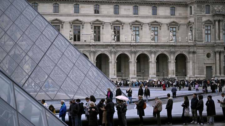 El Louvre refuerza su seguridad con un coordinador y acelera la videovigilancia del museo
