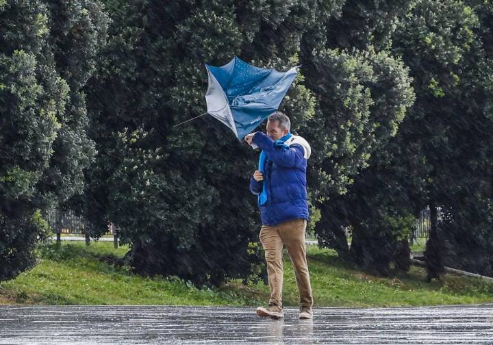 La surada pone en alerta a Cantabria y sube los mercurios por encima de los 20º