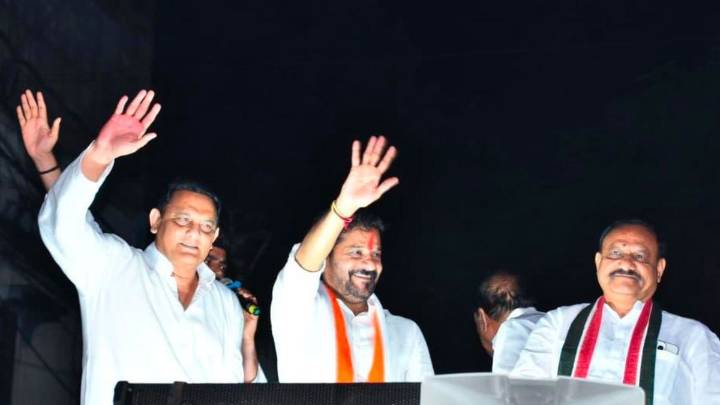 Revanth Reddy accuses BRS, BJP of maintaining 'bond', stalling development of Telangana