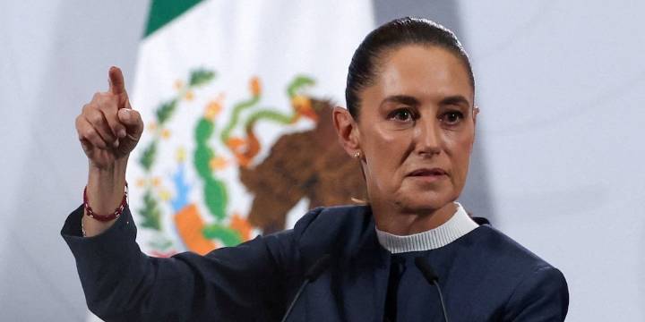 Sheinbaum rechaza que adelantar la consulta de revocación busque favorecer a Morena