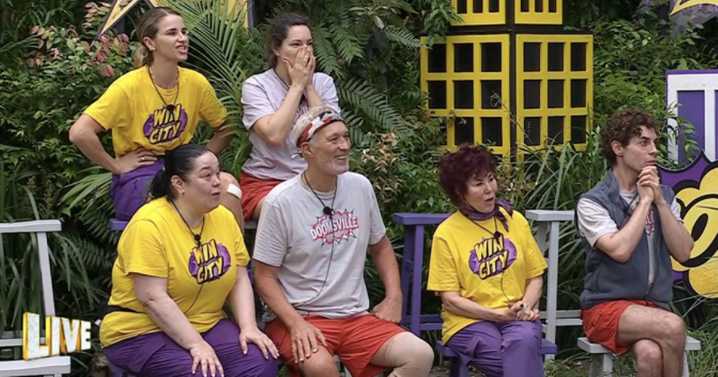 I'm A Celebrity fans 'work out' who'll leave as first public vote