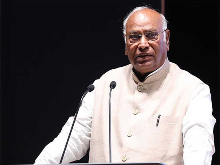 Mallikarjun Kharge extends greetings on Formation Day of states