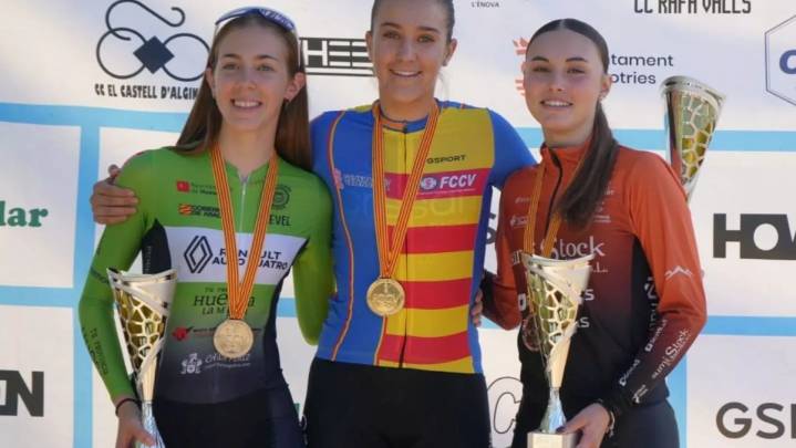 Gran papel de María y David Ivars (Huesca La Magia) en Valencia