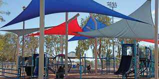 TUCSON PARKS AND RECREATION IN NEED OF LIFEGUARDS FOR SUMMER