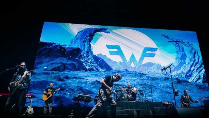 Weezer, debut tardío pero provechoso