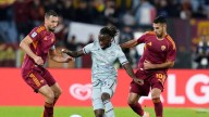 Roma move top with 2-0 win over Udinese