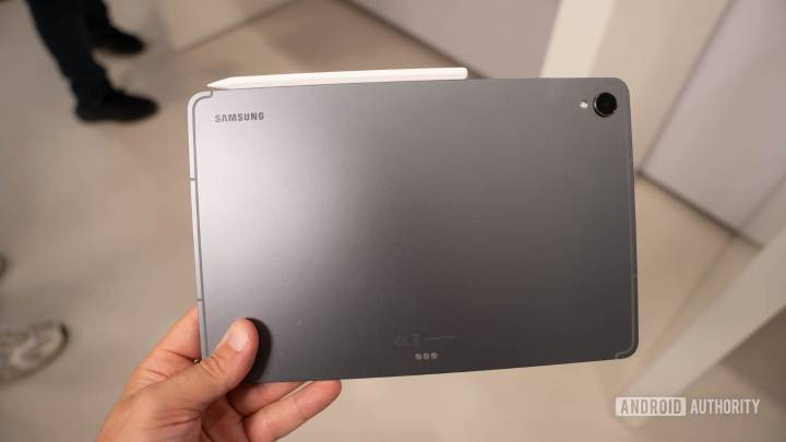 Galaxy Tab S11 gets its first $150 price drop, and more Samsung tablet deals