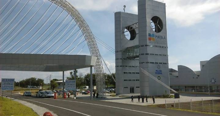 Gobierno de Puebla dará mantenimiento a arcos de seguridad abandonados