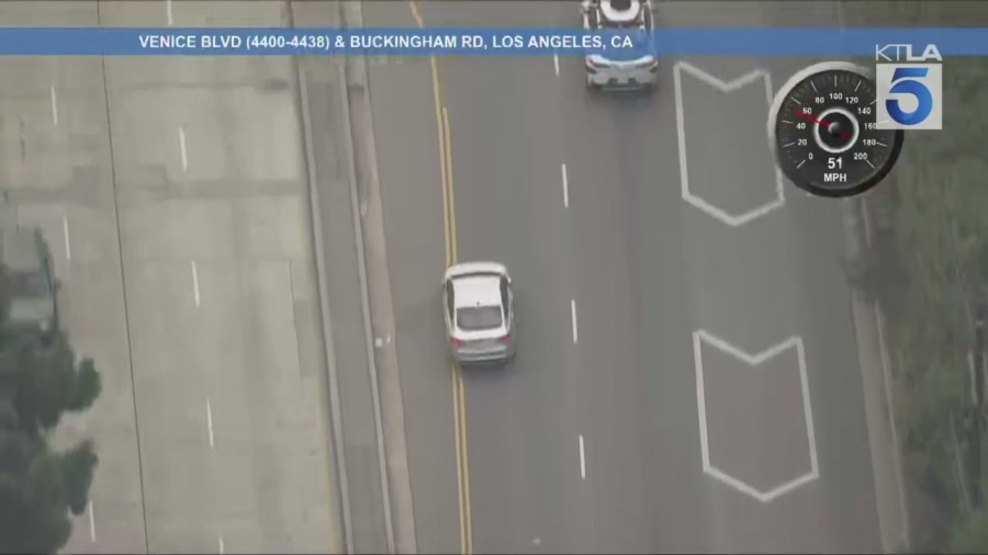 Authorities in pursuit of stolen vehicle suspect near downtown Los Angeles