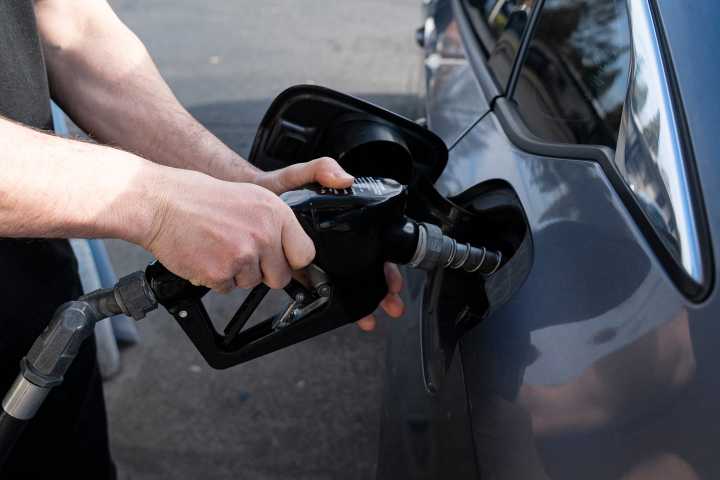 See where to buy cheapest gas in Kentucky during Thanksgiving week