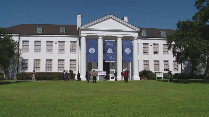 MacKenzie Scott donates $19M to Dillard University, marking largest gift in its history