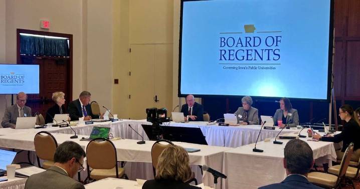 New UI intellectual freedom center airs plans for first meeting, inaugural event, spring courses