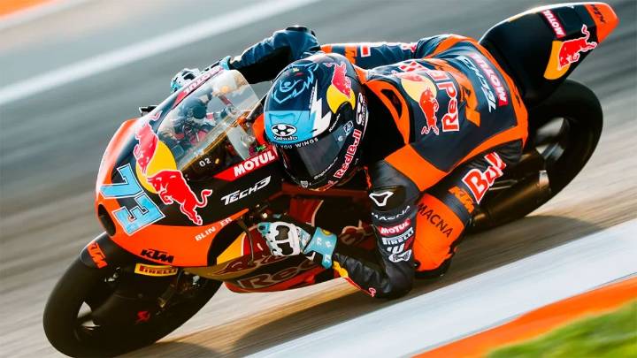 Los argentinos Perrone y Morelli cerraron una gran temporada en Moto3