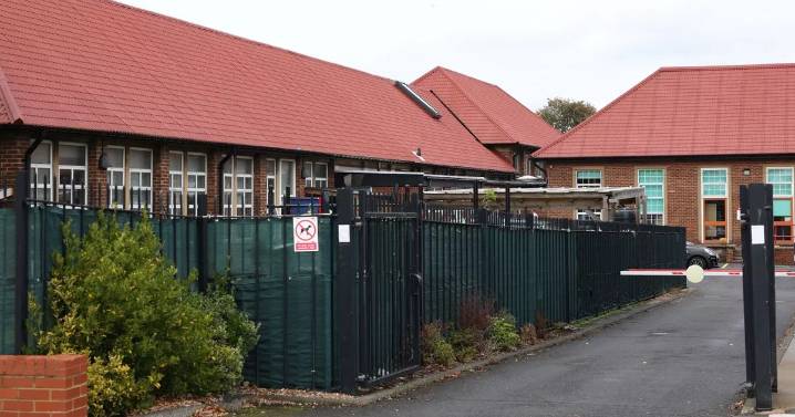 Parents still living in 'uncertainty' despite pause on North Tyneside school closure