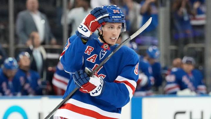 Rangers call up Gabe Perreault to help spark offense