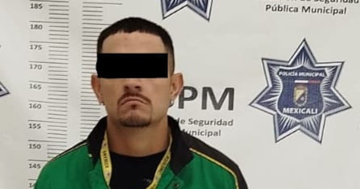 Lo agarraron armado en plaza comercial; traía orden de aprehensión