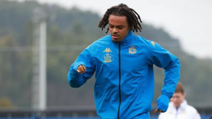 Luismi sufre «una pequeña lesión» y Noubi vuelve al grupo