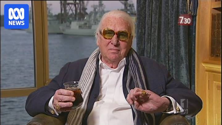 John Laws always knew how to hold an audience in his hand