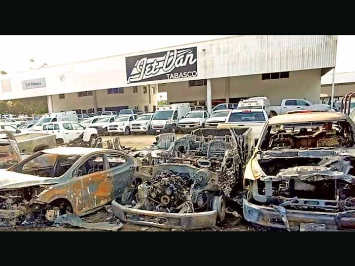 Enfrenta Tabasco jornada violenta; queman 10 vehículos