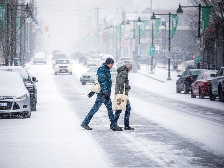 Season's first snow warning hits Ottawa