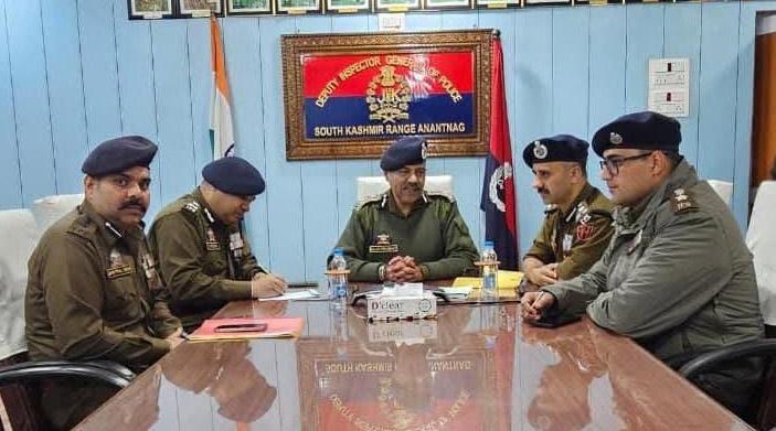 DGP Nalin Prabhat Visits South Kashmir To Review Counter