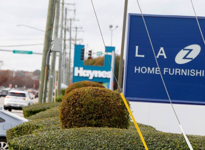 Hampton Roads furniture stores grapple with tariff