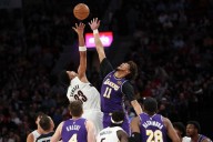 Lakers superan la ausencia de Doncic y Reaves con victoria 123-115 sobre Blazers – Chicago Tribune