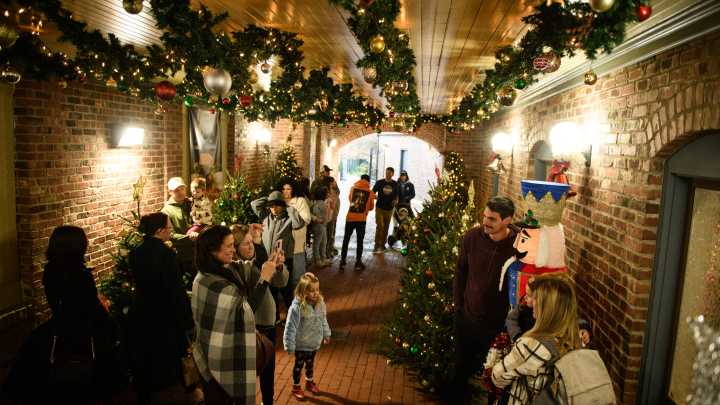 Looking for a holiday event? Here are 50+ in the Fayetteville area
