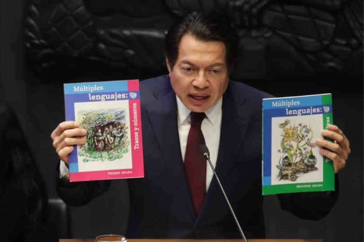 Mario Delgado anuncia que en 2026 México pondrá fin al analfabetismo