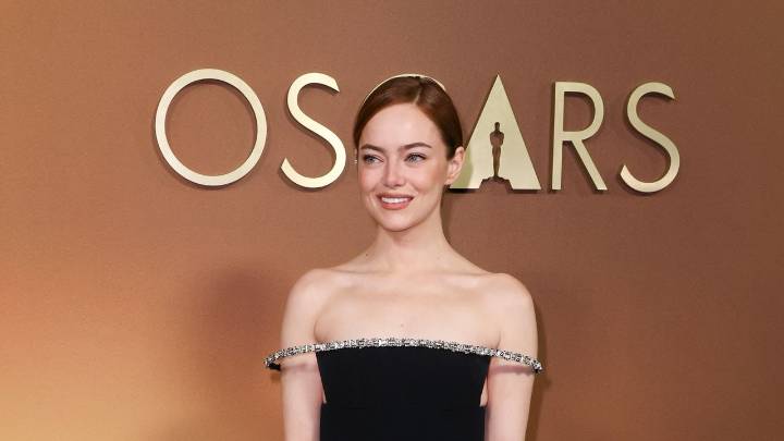 Emma Stone Gives Winter Dressing The Cold Shoulder