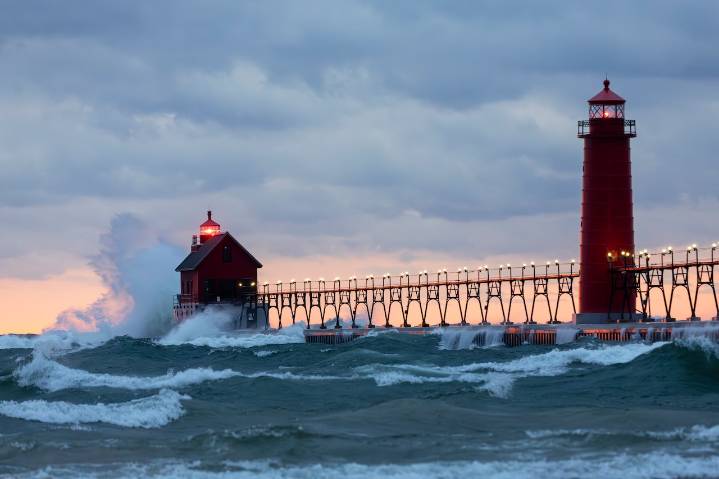 Cold front to sweep across Michigan, bringing gusty winds, lake effect snow