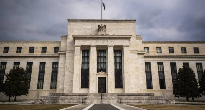 Mayoría de miembros de la Fed se inclinan por mantener tasas en diciembre l Fed 