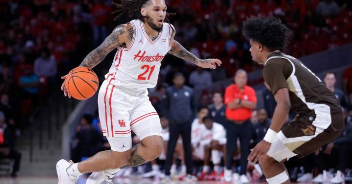 Sampson earns 800th win as No. 2 Houston beats Lehigh 75