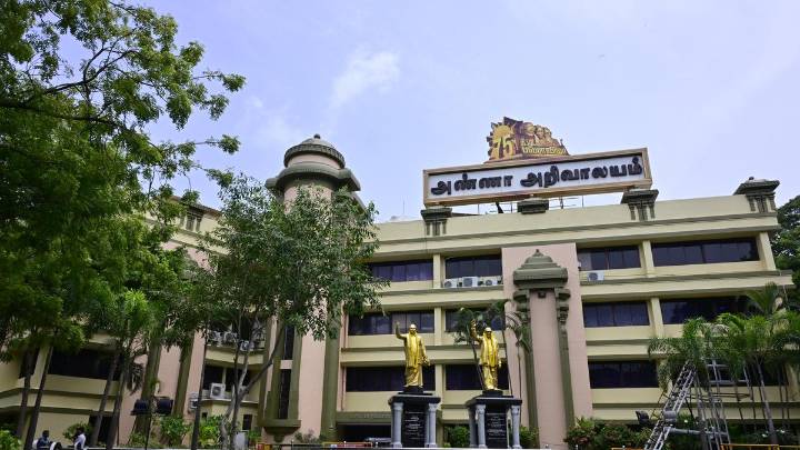 DMK moves Supreme Court against SIR, says it is de facto NRC