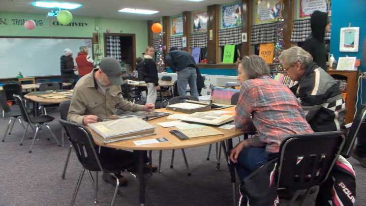 Former students take self-guided tour of Horace Mann Elementary before demolition