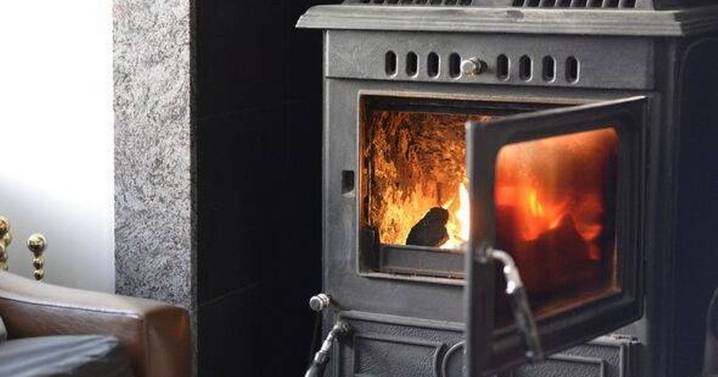 Brits warned they could face £1,000 fine for using wood burners in cold weather