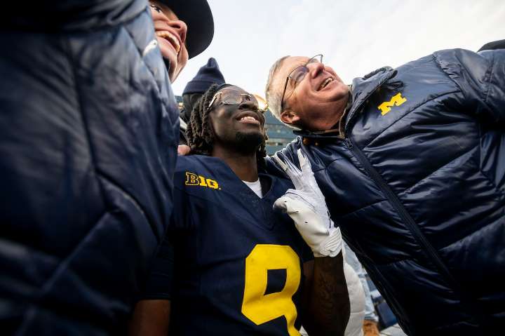 Injured Michigan captain out vs. Ohio State, but his leadership remains ‘indescribable’