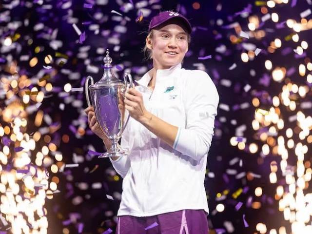 Rybakina outguns Sabalenka to win WTA Finals