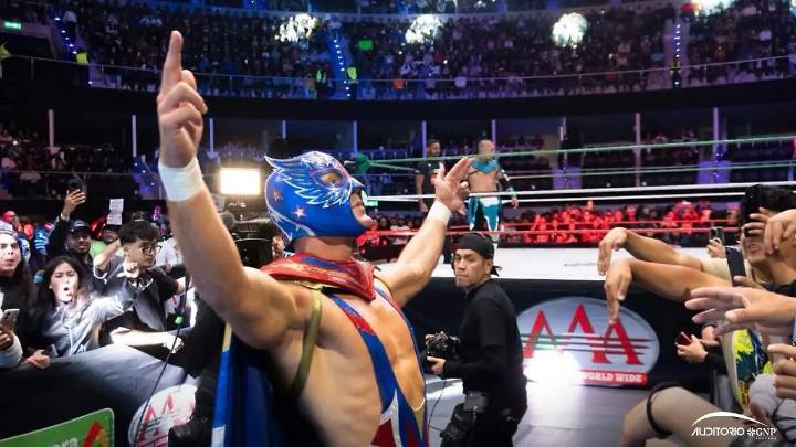 ‘Nadie es profeta en su tierra’, la noche en que Puebla abucheó a El Hijo del Vikingo