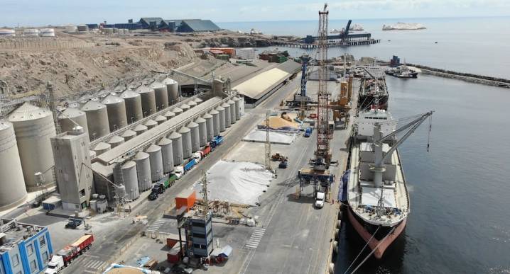 Estado y Tisur firmaron adenda del contrato de concesión del puerto de Matarani