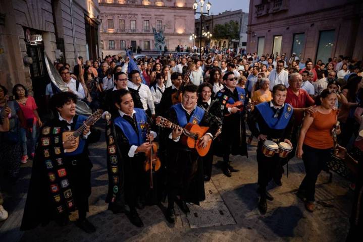 Alcalde de Saltillo invita a disfrutar la Callejoneada ‘Historias y Leyendas’