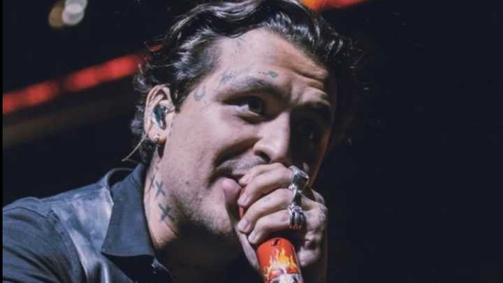 Niegan visa de trabajo a músicos de Christian Nodal en Estados Unidos