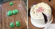 23 Cursed Cakes From “Cakes With Threatening Auras”